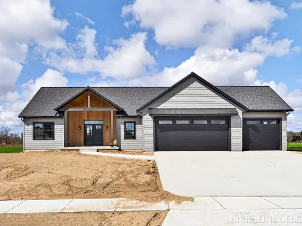 12479 Nora Ct, Allendale, MI 49401