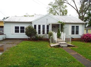 519 Lakeview Ave, McComb, MS 39648