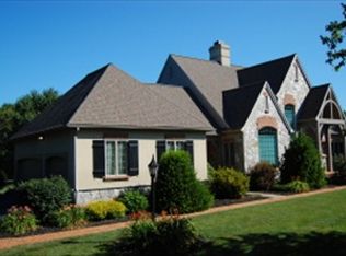 608 Northlawn Dr, Lancaster, PA