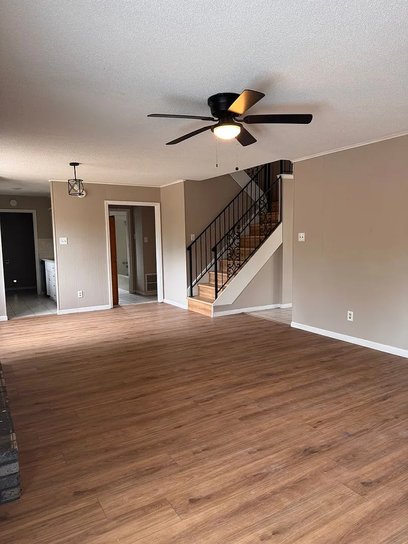 Beautifully Updated 3-Bedroom, 2-Bath Home! — Photo 4