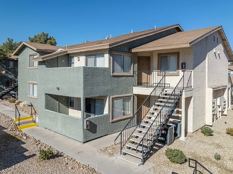 Come home to Sunset Winds in Henderson, NV 89014