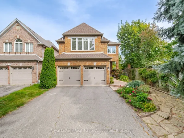 5923 Tweed Ct, Mississauga, ON L5M 5S6