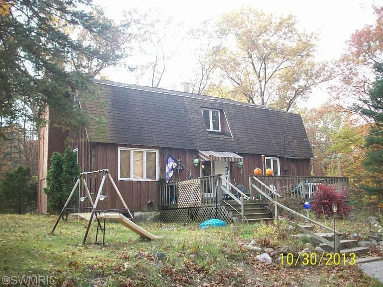 2nd image of 13941 Hickory Rd