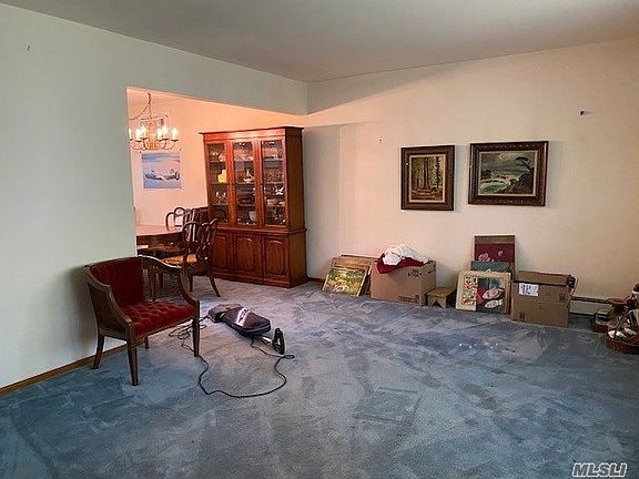 5th image of 1426 Gaston St