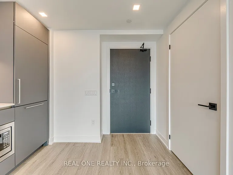 609 Sherbourne St #4208 — Photo 7
