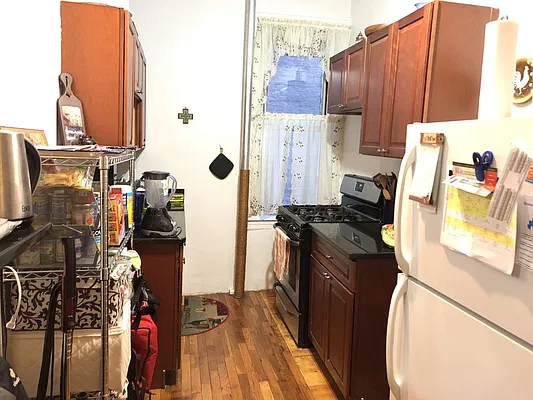 Rented by NY Space Finders Inc. | media 6