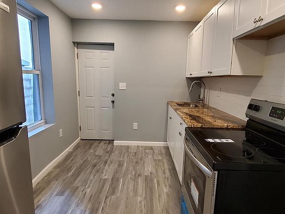 2nd image of 327 W York St Floor 1