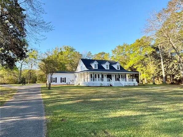 3875 Patricia Dr, Mobile, AL 36619