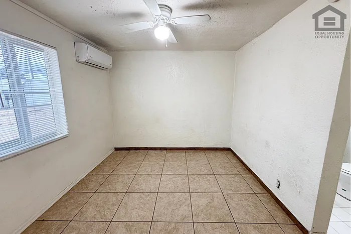 3601 W Melvin St #7 — Photo 8