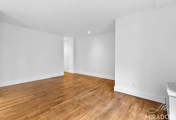 Rented by Mirador Real Estate | media 18