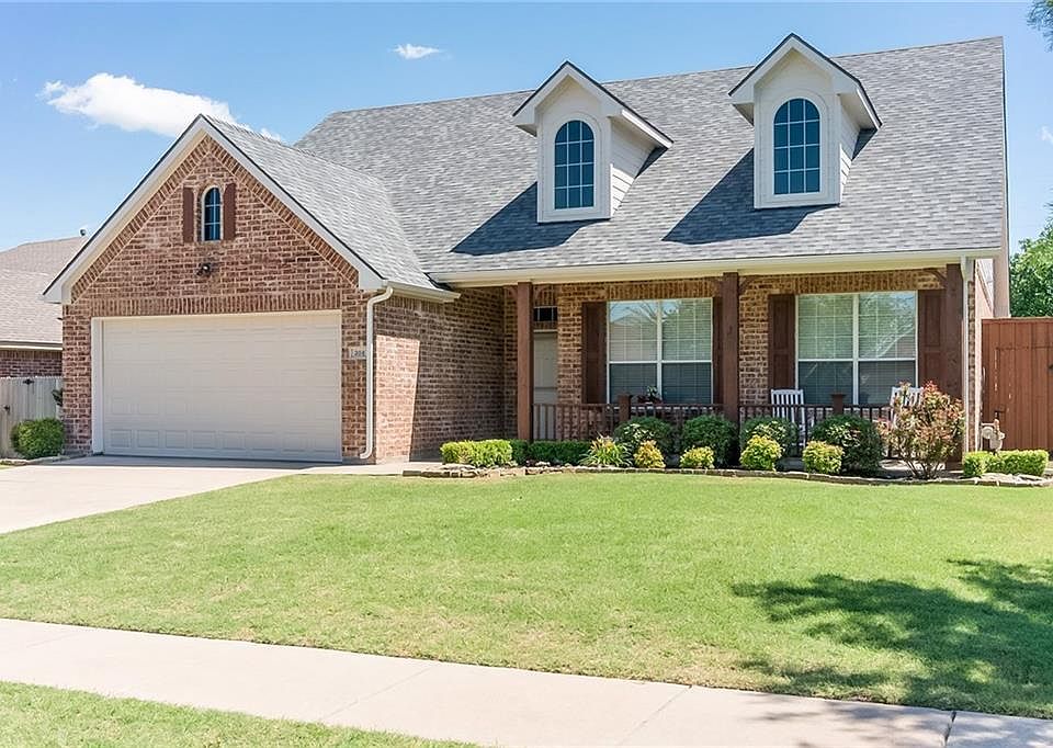 1st image of 304 Millstone Dr