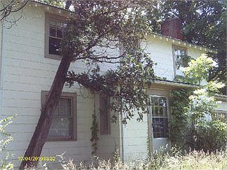 2nd image of 604 Franklin St