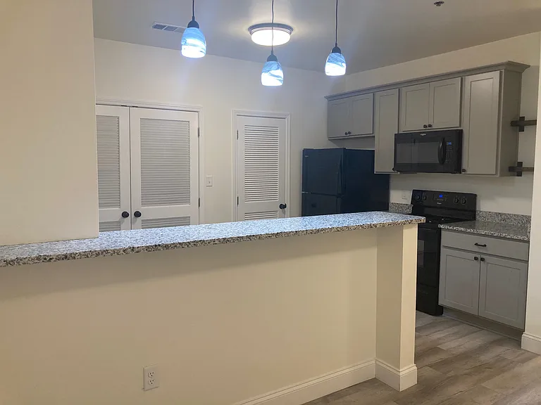 1844 Collegewood Dr #501 — Photo 10