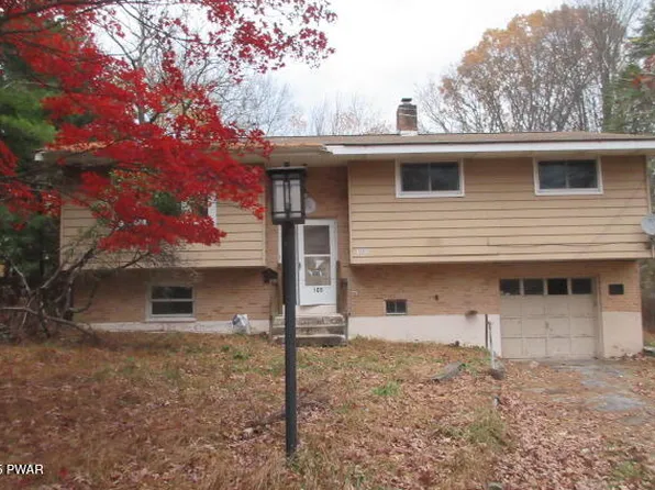 109 Starview Dr, Dingmans Ferry, PA 18328