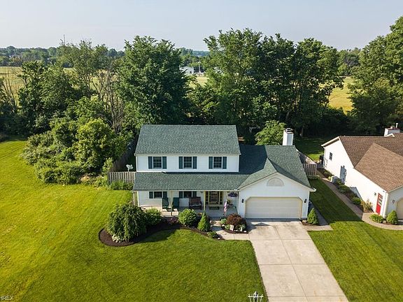 4th image of 208 Loperwood Ln