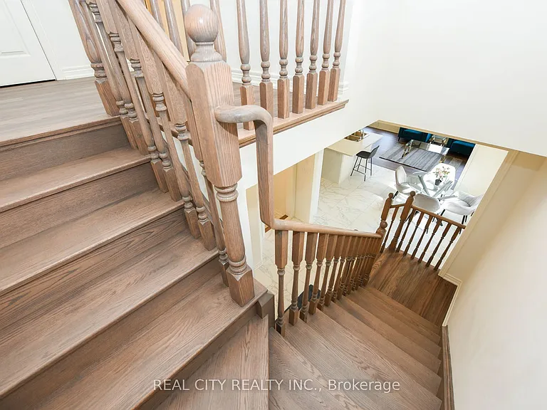 38 Silver Meadow Gdns — Photo 37