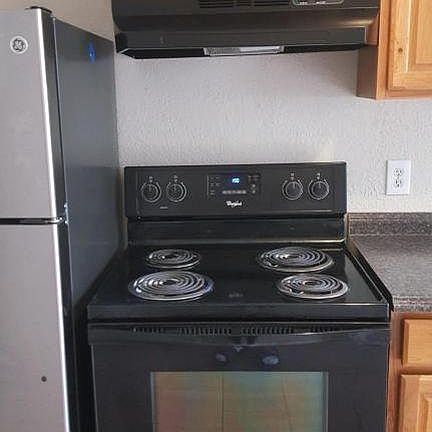 3rd image of 1029 Brady St