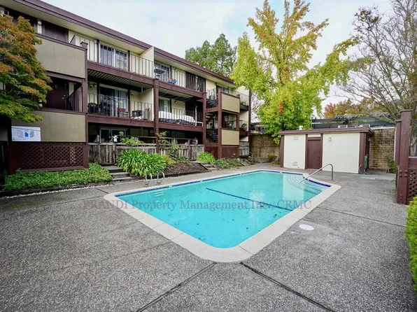 310 1st St APT 1, San Rafael, CA 94901