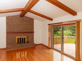 320 Rose Brier Dr, Rochester Hills, MI 48309