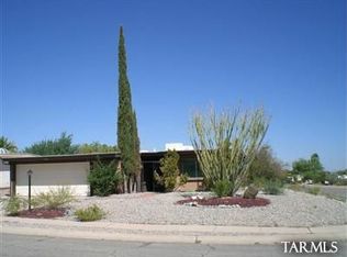 900 W Via Pitic, Green Valley, AZ 85614