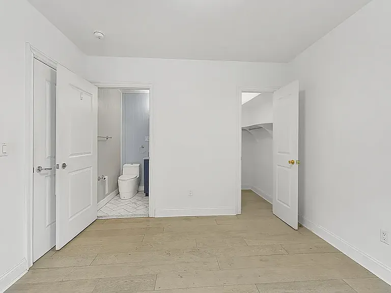 364 Lincoln Pl #F7 — Photo 7
