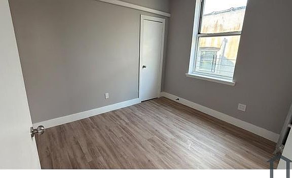 5th image of 1171 Grant Ave #3E