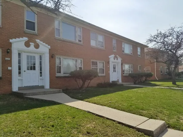 5201 W Howard Ave, Milwaukee, WI 53220