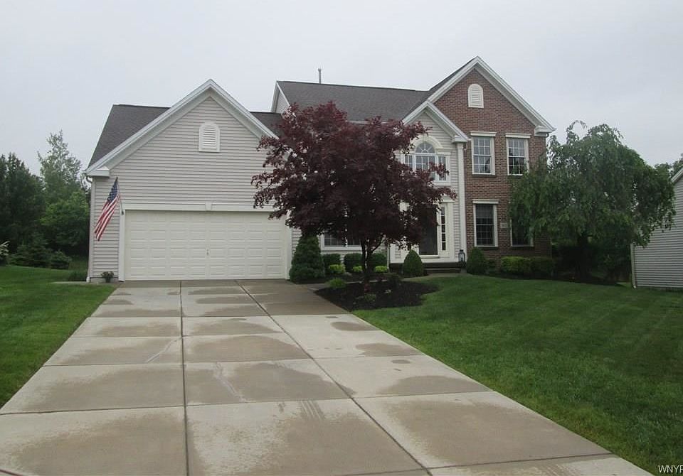 1st image of 30 Pine Valley Ct