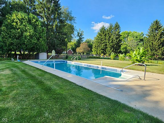 2nd image of 7175 Oakbay Dr