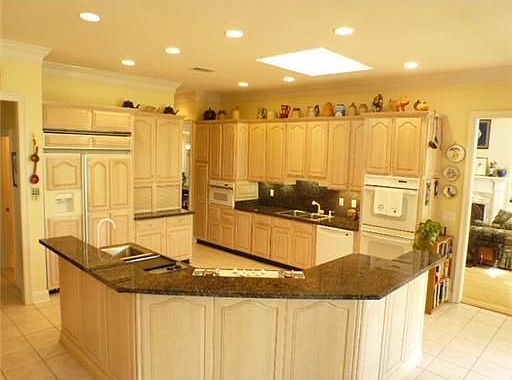 3rd image of 500 Beau Chene Dr
