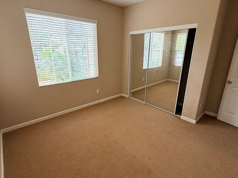 702 N San Marcos Dr — Photo 28