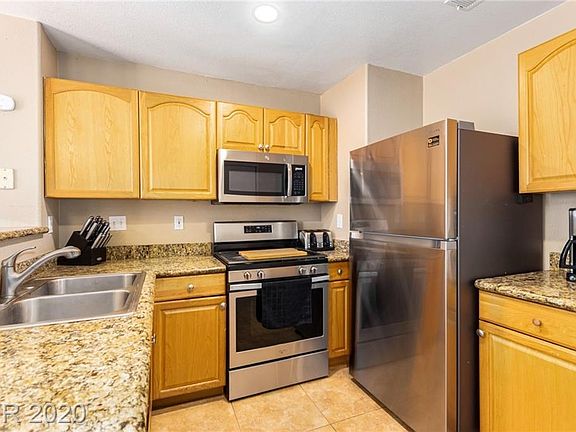 3rd image of 4939 Abundance St