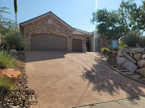 2078 N Gunsight Dr Photo 1