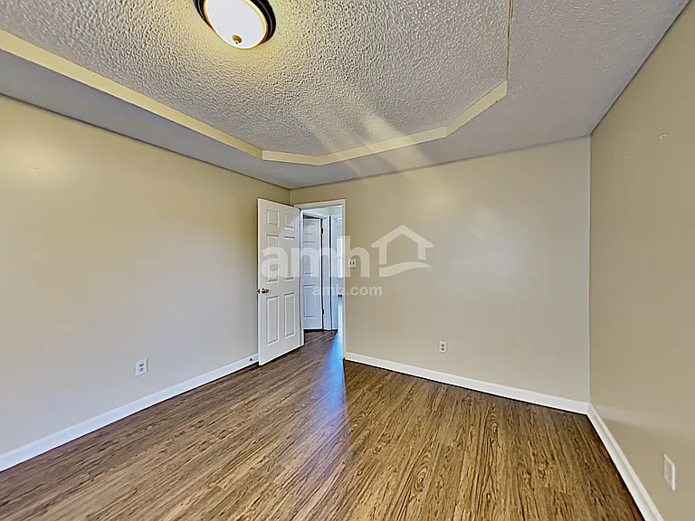 5534 Ross Rd — Photo 10