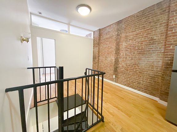 2nd image of 435 W 54th St #1AC