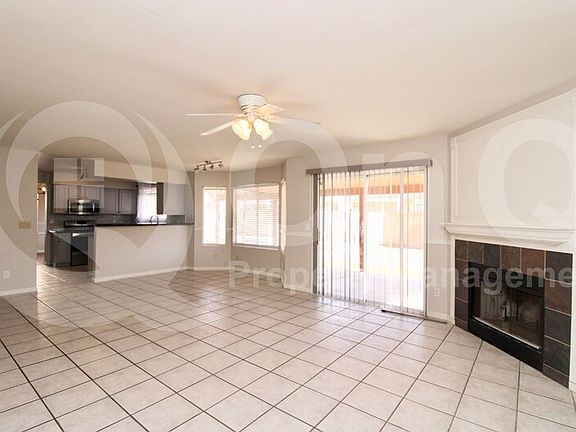 4th image of 431 E Sierra Madre