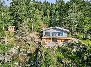 285 Mountain Park Dr, Saltspring Island, BC V8K 1G3