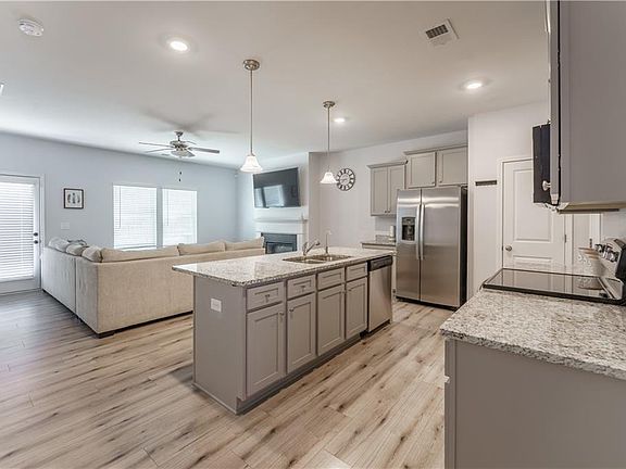 5th image of 3631 Abbey Way