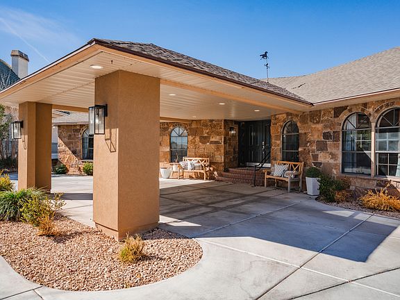 4th image of 980 Cactus Cir