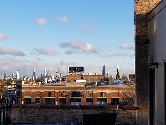 4th image of 2742 N Spaulding Ave #608