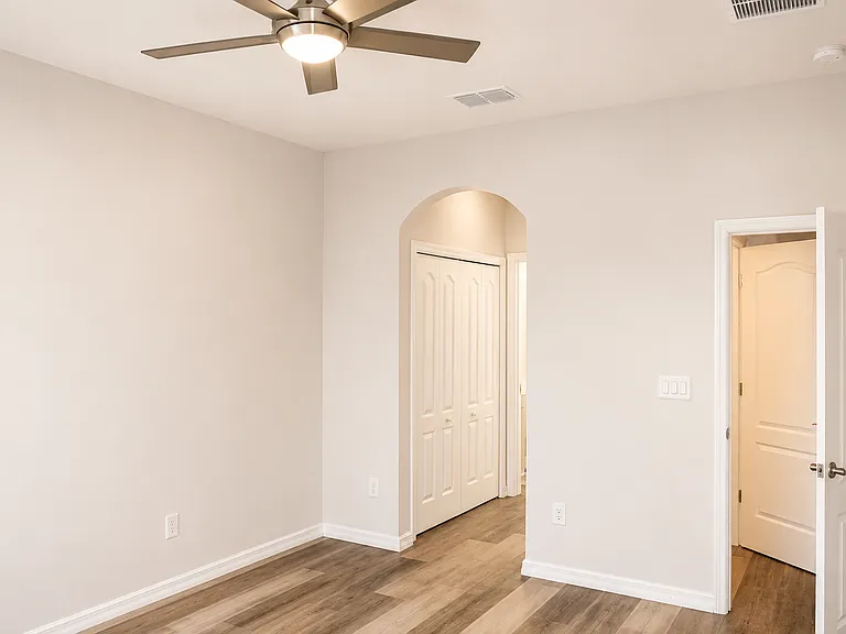 10940 Verawood Dr — Photo 9