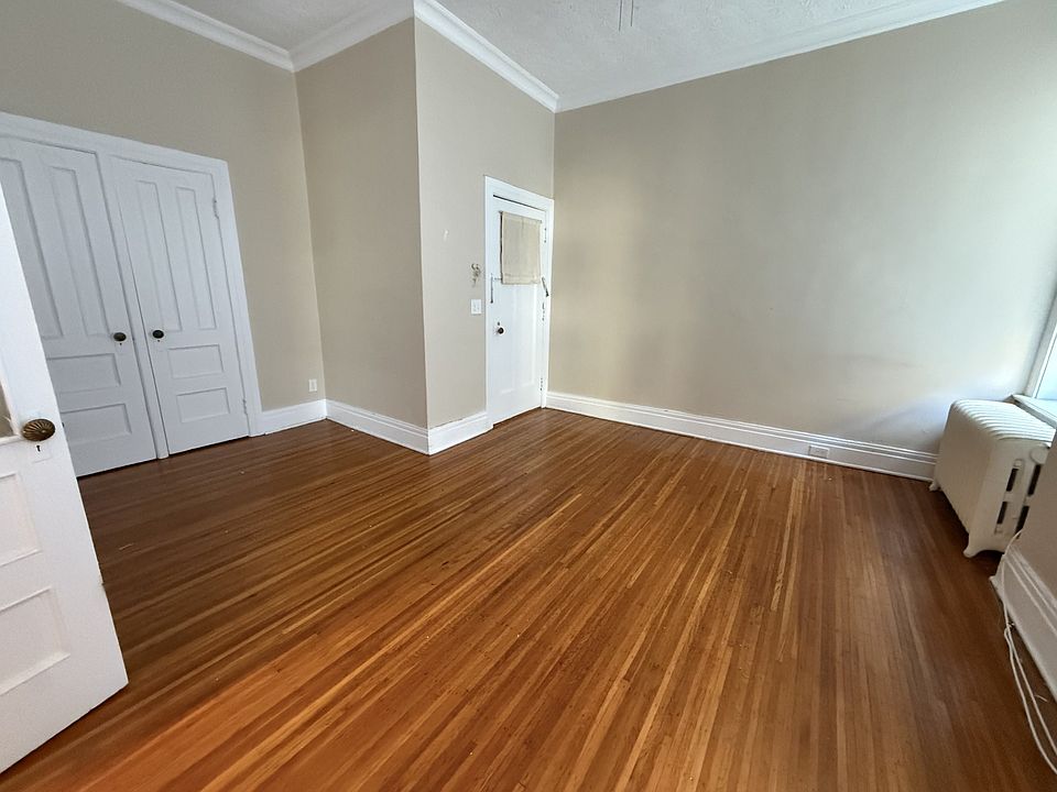 2nd image of 28-30 Park Ave #7