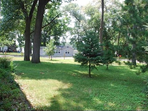 5th image of 310 Breezy Point Dr