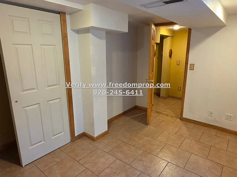 1015 Belford Ave — Photo 9