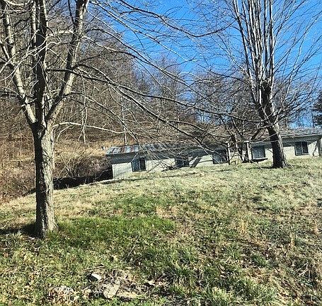 3rd image of 46 Hokie Hill Dr