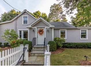 40 Elmer St, Stamford, CT 06907