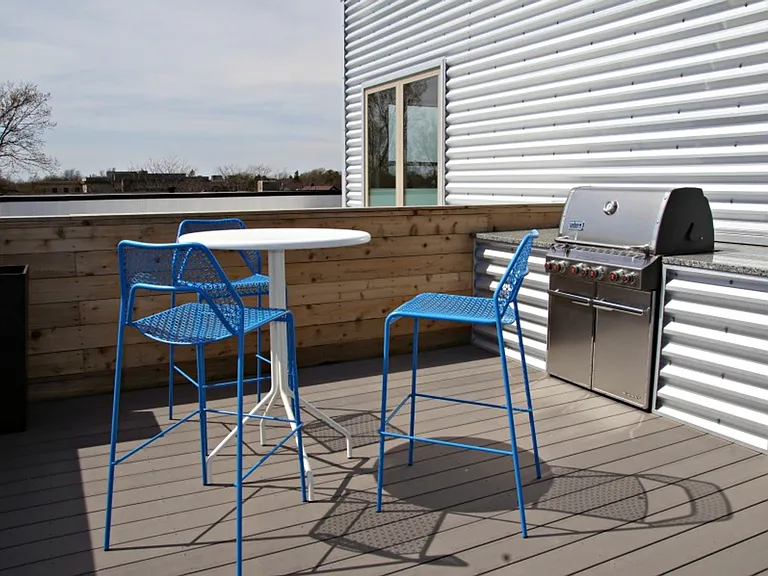 Motiv Apartments — Photo 11