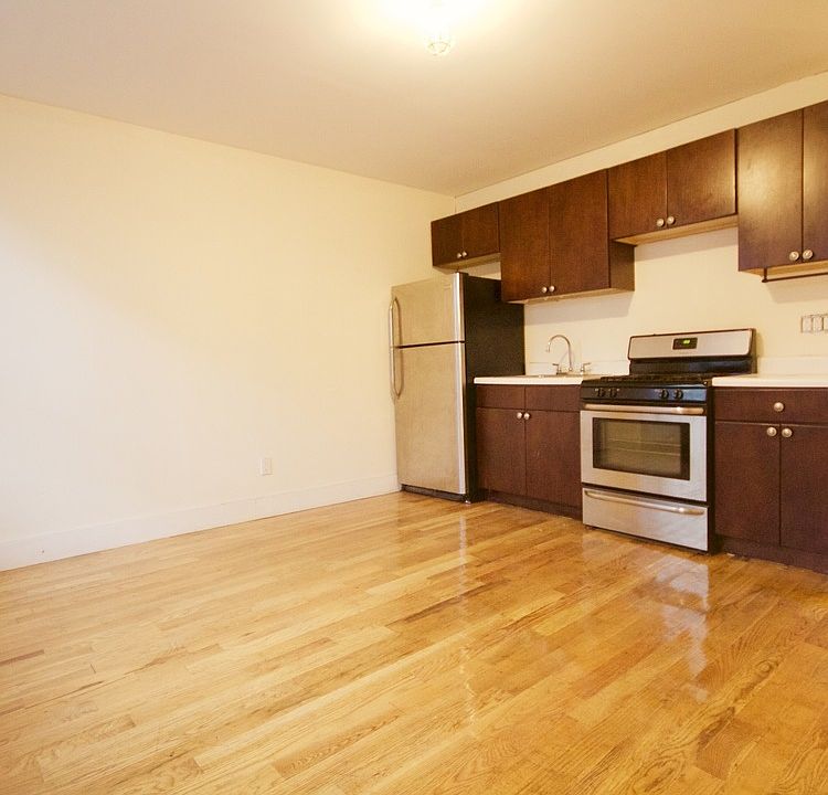 1st image of 360 Franklin Ave #4S
