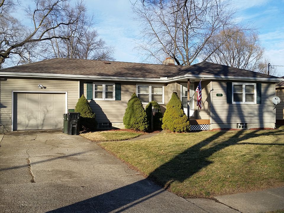 1st image of 121 Elma Dr