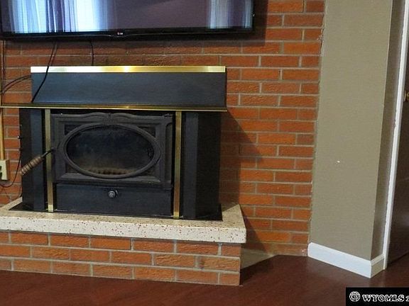 4th image of 1115 Sherry Dr